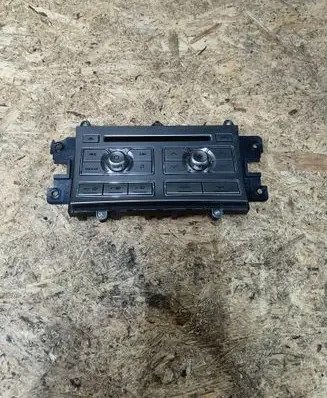 Jaguar XF X250 Climate control unit 8X2318C858AE