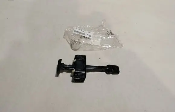 BMW X1 E84 Rear door check strap stopper 51222990642
