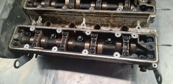 Peugeot 407 Engine head 9633680610