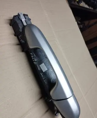 Chrysler Pacifica Rear door exterior handle