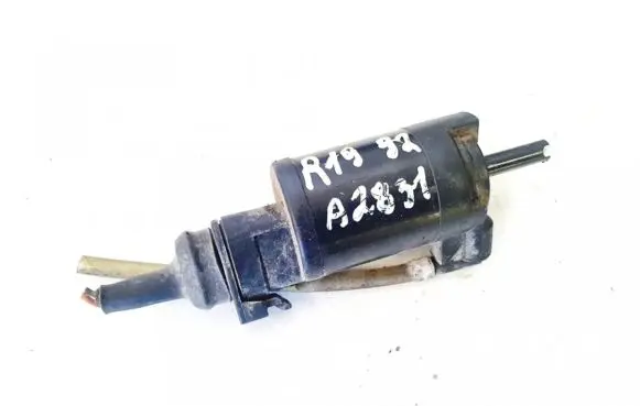 Renault 19 Windscreen/windshield washer pump