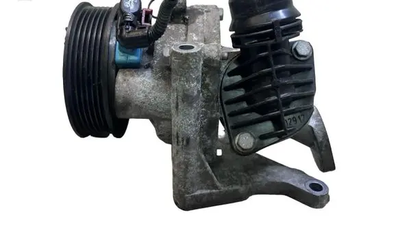 Opel Insignia B Water pump 55496778