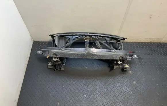 BMW Z4 E85 E86 Radiator support slam panel 7063833 746060 7012721