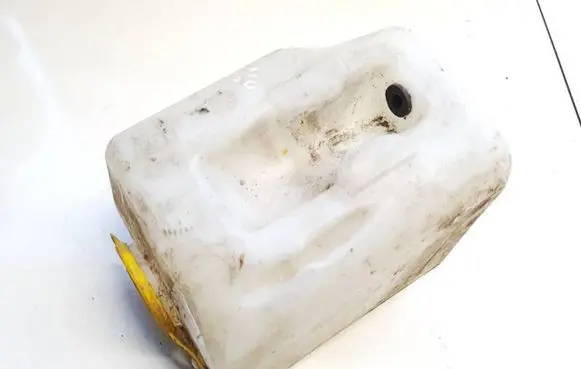 Opel Combo C Windshield washer fluid reservoir/tank
