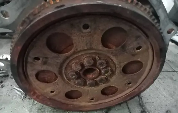 Toyota Hilux (AN10, AN20, AN30) Flywheel 0000