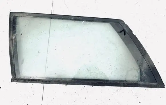 Volkswagen PASSAT B3 Rear side window