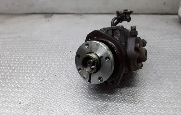 Nissan Primera Fuel injection high pressure pump 16700AW401