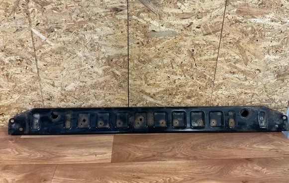 Ford Mondeo MK IV Radiator support slam panel bracket 