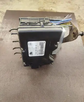 Mercedes-Benz CLK A209 C209 Brake booster 0042991422001032 A0034310312 10020401634