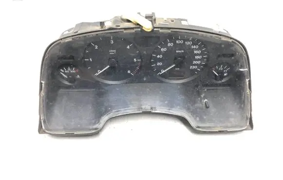 Speedometer (instrument cluster)