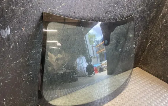 Jaguar XF X250 Front windscreen/windshield window 