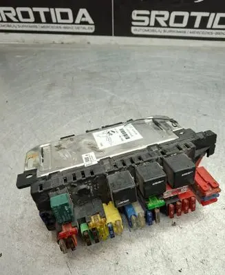 Mercedes-Benz S W220 Fuse module A0325458432