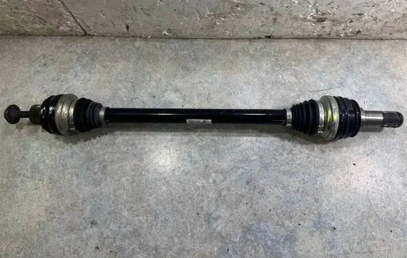 Porsche Macan (95B) Rear driveshaft 95B501204C
