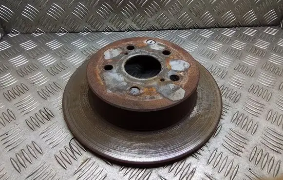 Toyota Avensis T250 Front brake disc