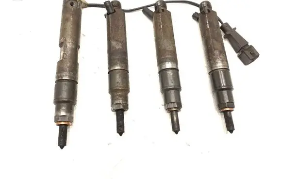 Fuel injectors set