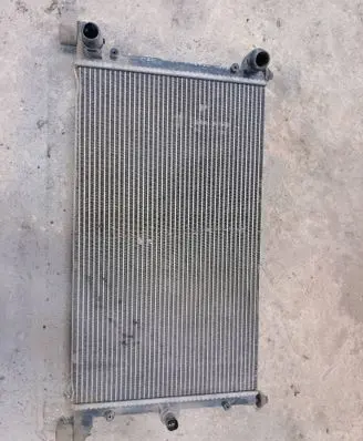 Ford Galaxy Coolant radiator 7m3121253b