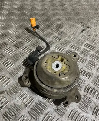 Audi A8 S8 D4 4H Gearbox mount 4H0399151