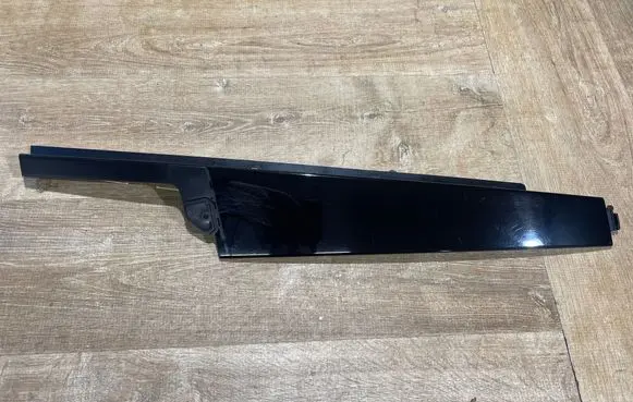 Jaguar E-Pace Front door glass trim molding J9C320555A