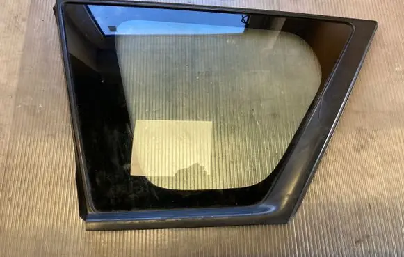 Mitsubishi Outlander Rear side window 43R00122