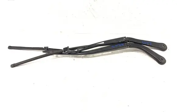 BMW 3 E90 E91 Front wiper blade arm