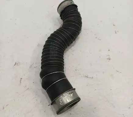 BMW X3 E83 Air intake hose/pipe 2776101
