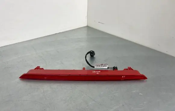 Volkswagen Arteon Shooting Brake Third/center stoplight 5H0945087B 3G8971170
