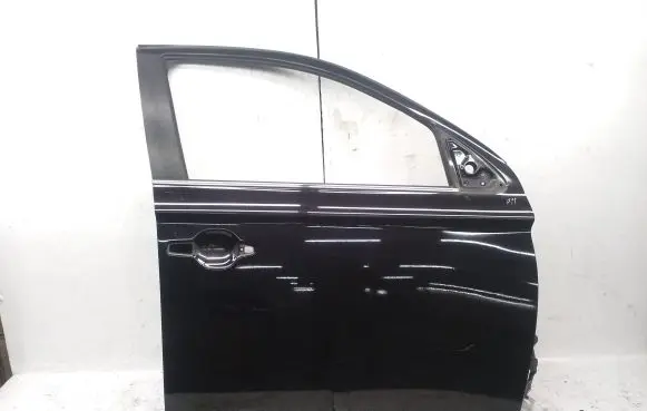 Mitsubishi Outlander Front door