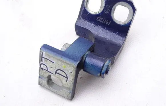 Fiat Panda III Rear door lower hinge 