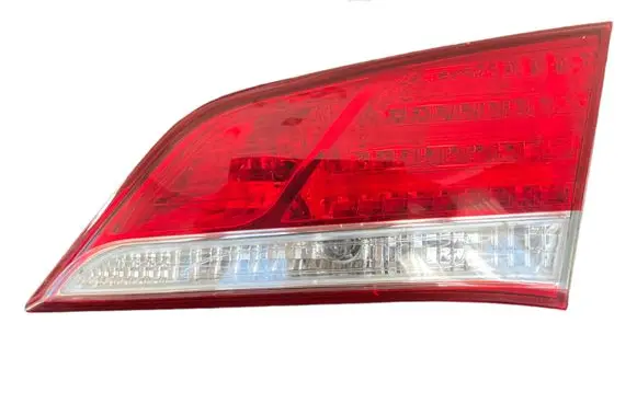Hyundai i40 Tailgate rear/tail lights 924043Z3
