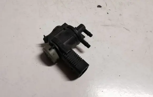 Audi A6 S6 C6 4F Turbo solenoid valve 1J0906283C