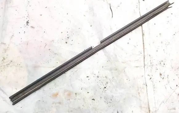 Volvo S80 Front door glass trim molding 