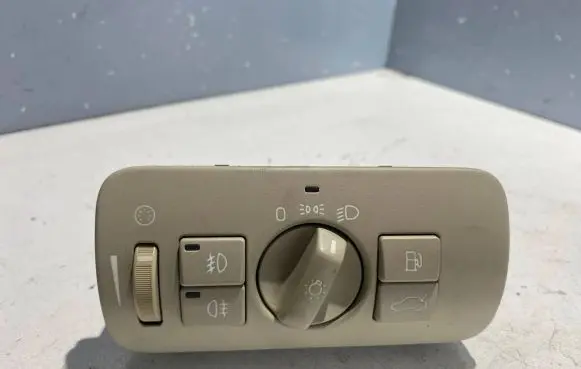 Volvo S80 Light switch 30739418 04067322