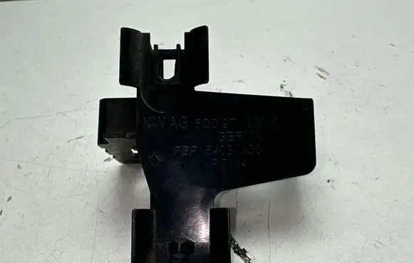 Audi A3 S3 8V Other engine bay part 5Q0971890E