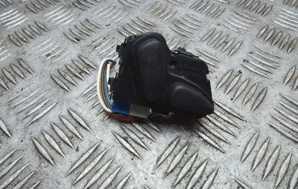 Mercedes-Benz E W210 Seat control switch 2108213751 03463810