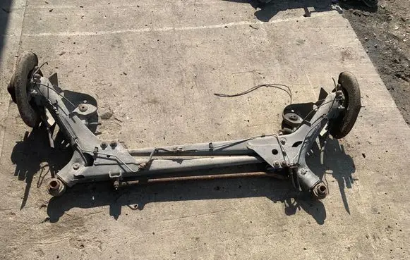 Volvo C70 Rear subframe 