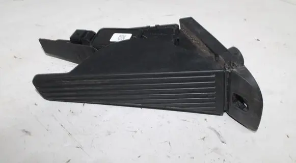 Volvo S90, V90 Accelerator throttle pedal 31445780