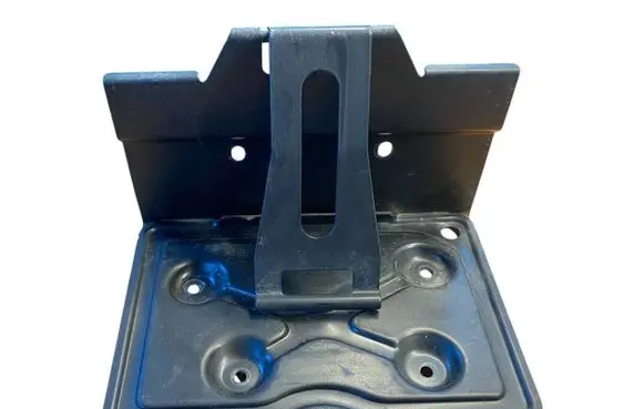 Battery bracket