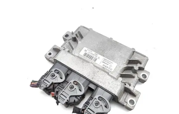 Renault Wind Engine control unit/module 8201077701 8200700600 S120202120A
