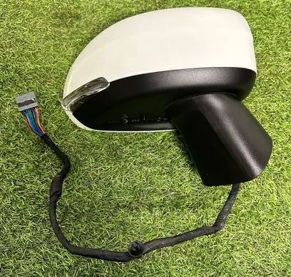 Volvo XC60 Front door electric wing mirror 