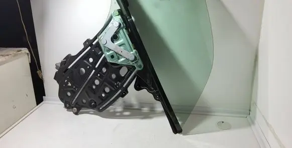 Audi A3 S3 8P Rear door window regulator with motor 8P7839397C 8P7959811B