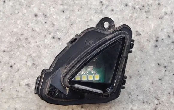 Skoda Superb B8 (3V) Front door wing mirror part 3T0945291A44 3T0945291A