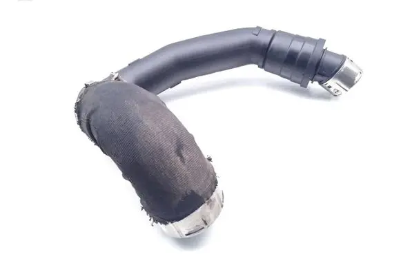 Jaguar F-Pace Intercooler hose/pipe M8A2-6N650-BC