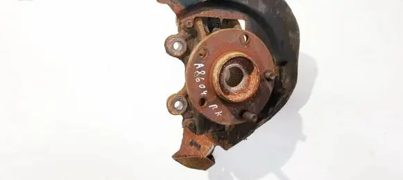 Mazda 3 II Front wheel hub