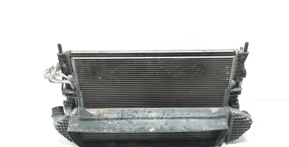 Volvo V50 Radiator set 31356000 9M519L440AC