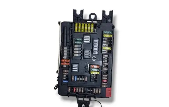 BMW 3 F30 F35 F31 Fuse module 926111102 MS20110812 19178000001