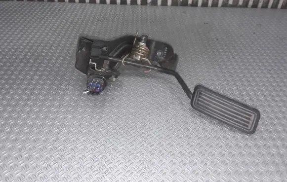 Toyota Corolla Verso E121 Accelerator throttle pedal