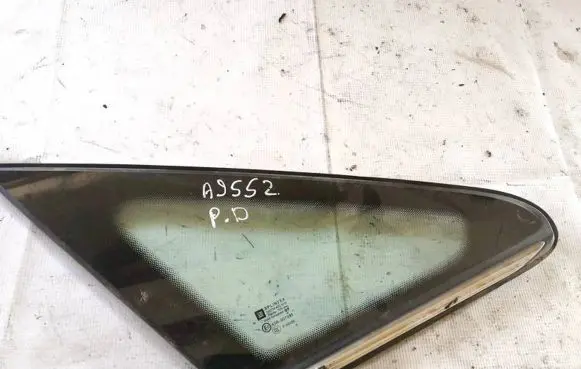 Opel Zafira B Front triangle window/glass as2