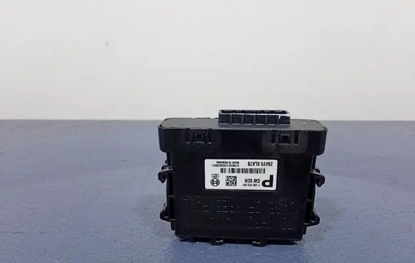Renault Captur Comfort/convenience module 284Y66LA7B