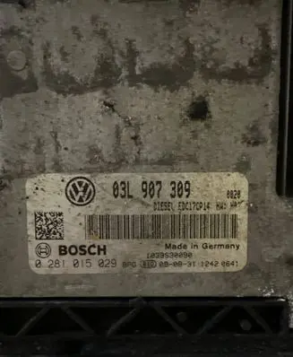 Volkswagen PASSAT B6 Engine control unit/module 03L907309 0281015029