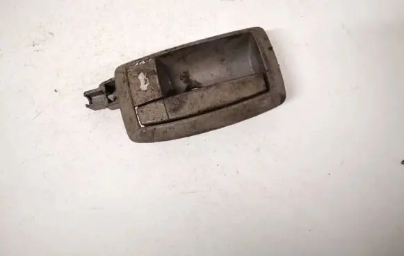 Engine bonnet (hood) release handle